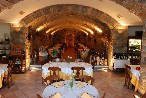 Apartahotel Antico Crotto 4*